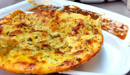 Choor-Choor Naan (Dal Makhni, Paneer, Sabzi)