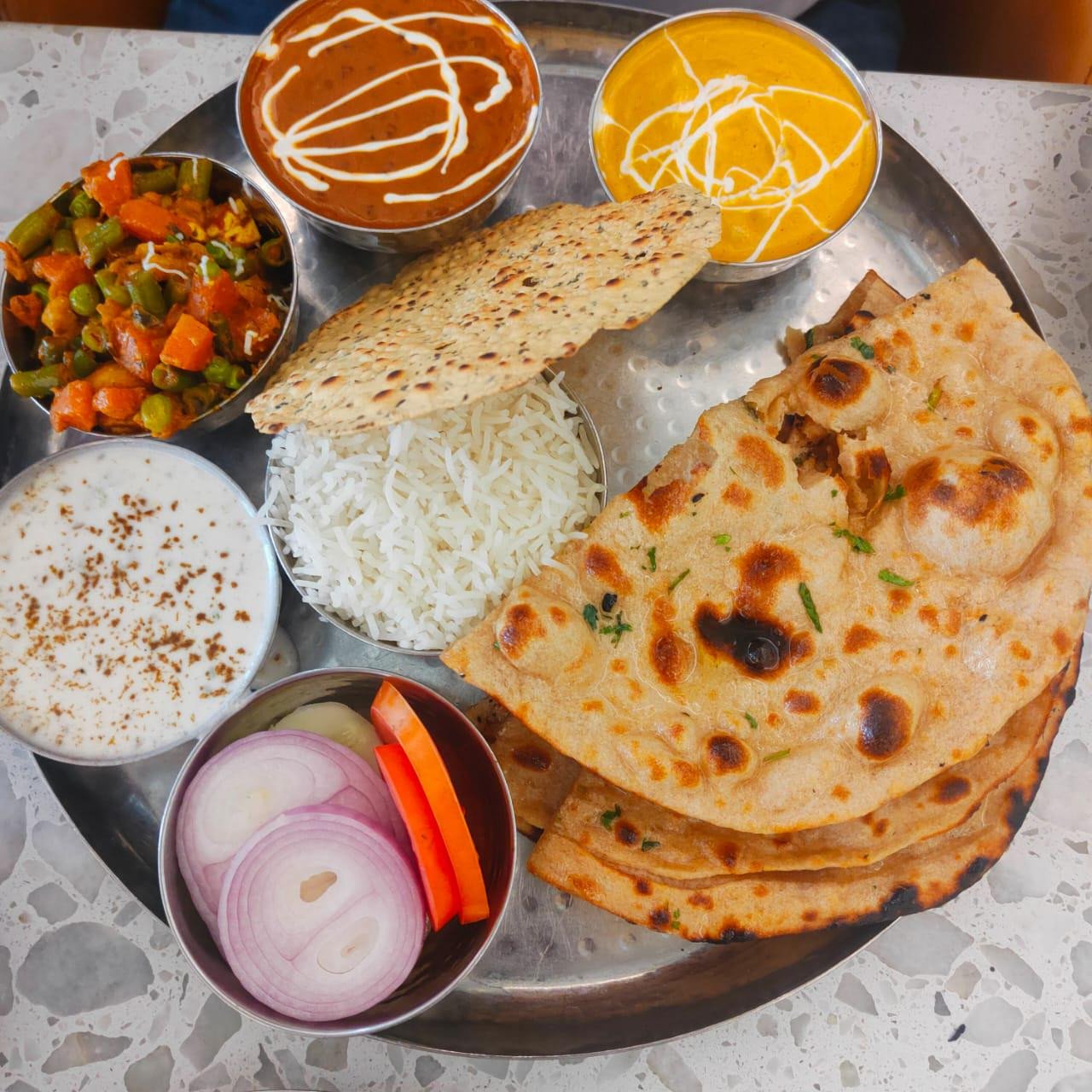 Dal Tadka, Sabzi, Bundi Rayta, Zeera Rice, 5 Chapati/Tandoori Roti