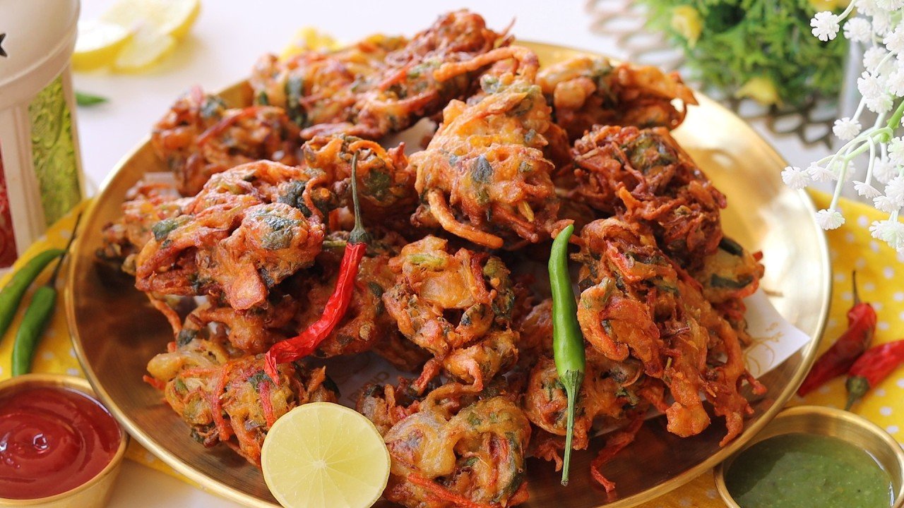 Veg. Pakoda (12 Pc.)